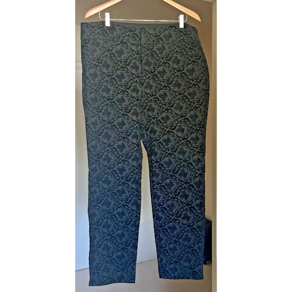 Charter Club Women's Classic Fit Black Pants Paisley XL Stretchy Casual Workwear